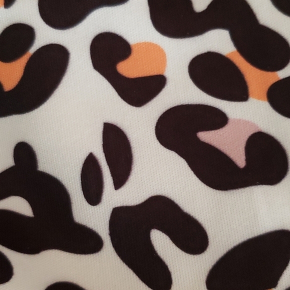 Baby Girl 3 Piece Long Sleeve Onesie Cheetah Pants & Headband Set 0-3 Months - Picture 5 of 6